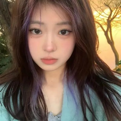 地铁女孩